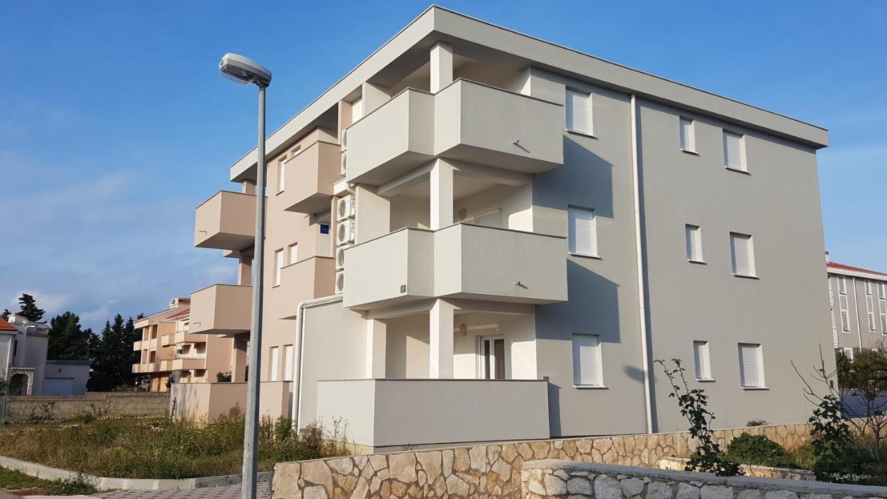 Apartment Dream Novalja Exterior foto